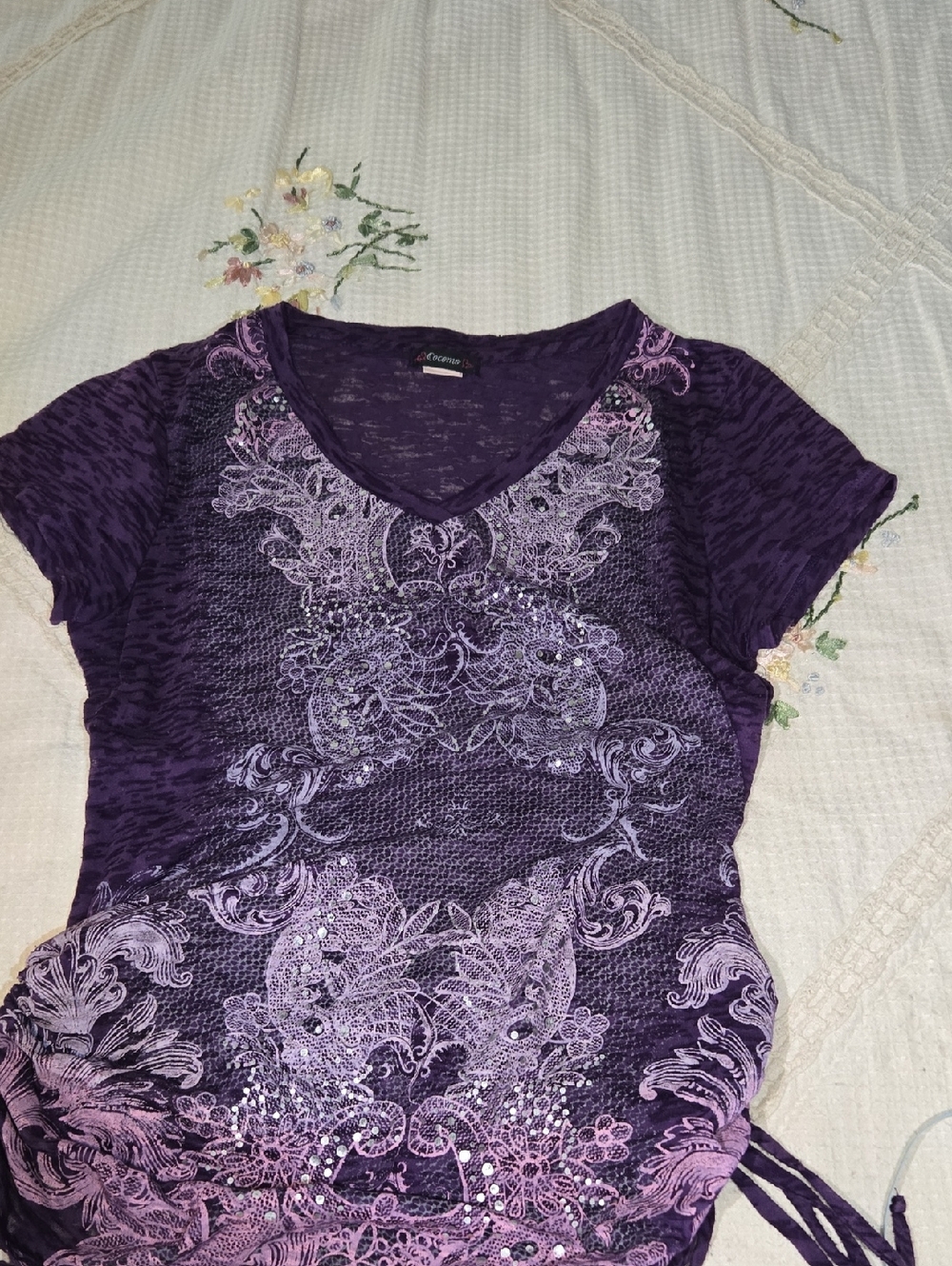 Cocomo Purple Floral Lace-Print V-Neck Tee